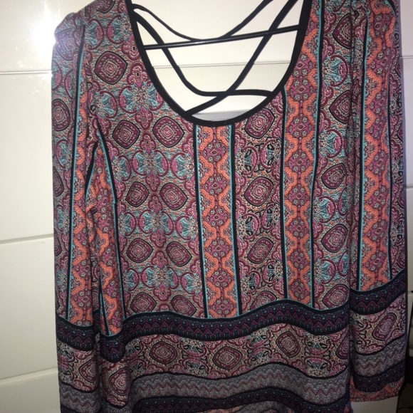 Top - Picture 2 of 3